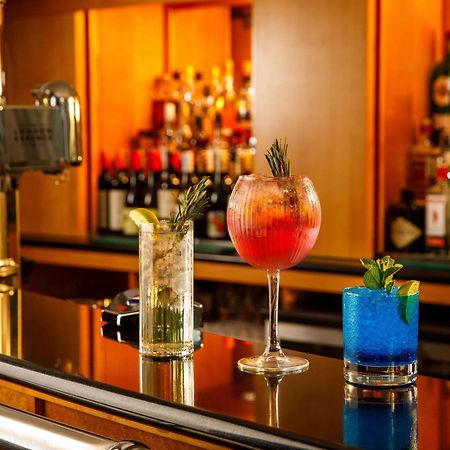 Sunday London Staines-Upon-Thames Heathrow T5 Hotell Eksteriør bilde