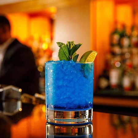 Sunday London Staines-Upon-Thames Heathrow T5 Hotell Eksteriør bilde